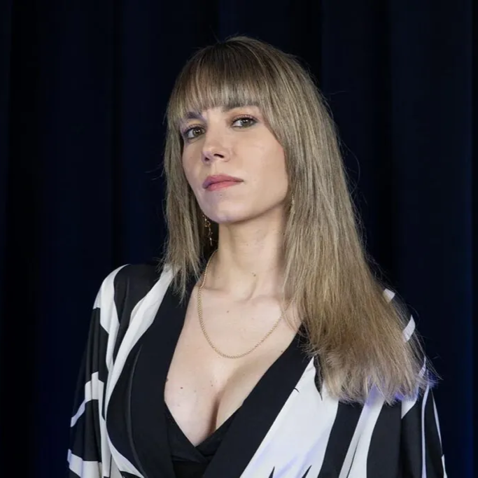 Paula Fraga